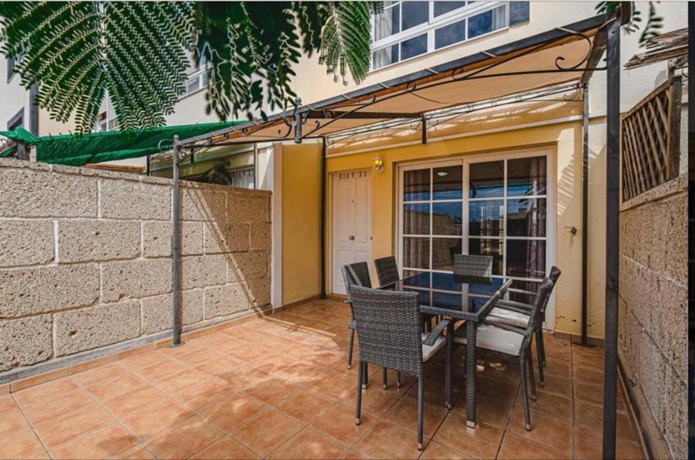 칼라오살바헤 Comfy Duplex For Family Vacations 빌라 외부 사진